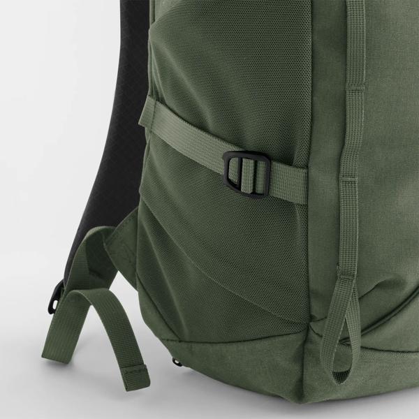 QD513 Active Outdoor 30 Litre Backpack