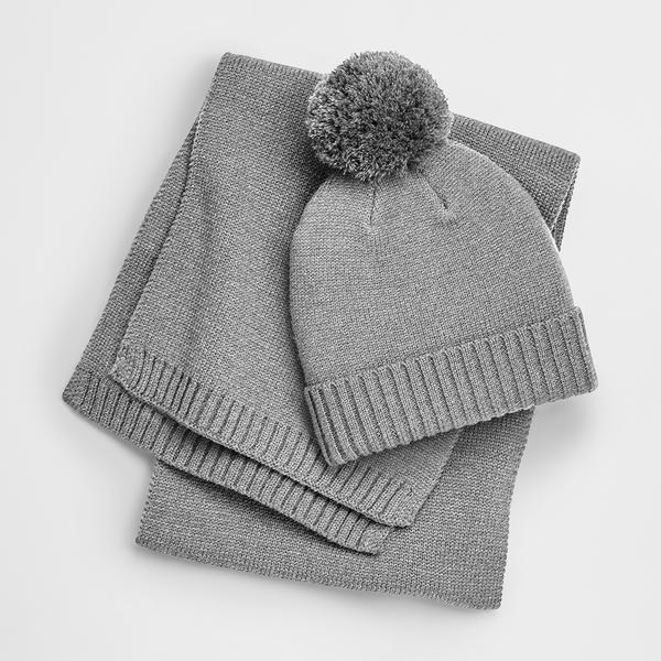 B401 Knitted Scarf and Beanie Gift Set