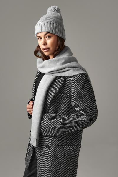 B401 Knitted Scarf and Beanie Gift Set