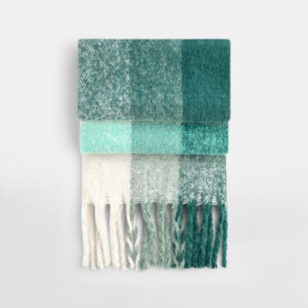 B494R Fluffy Check Scarf
