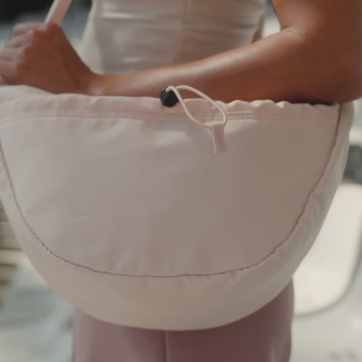 QS309 Studio Cross Body Bag