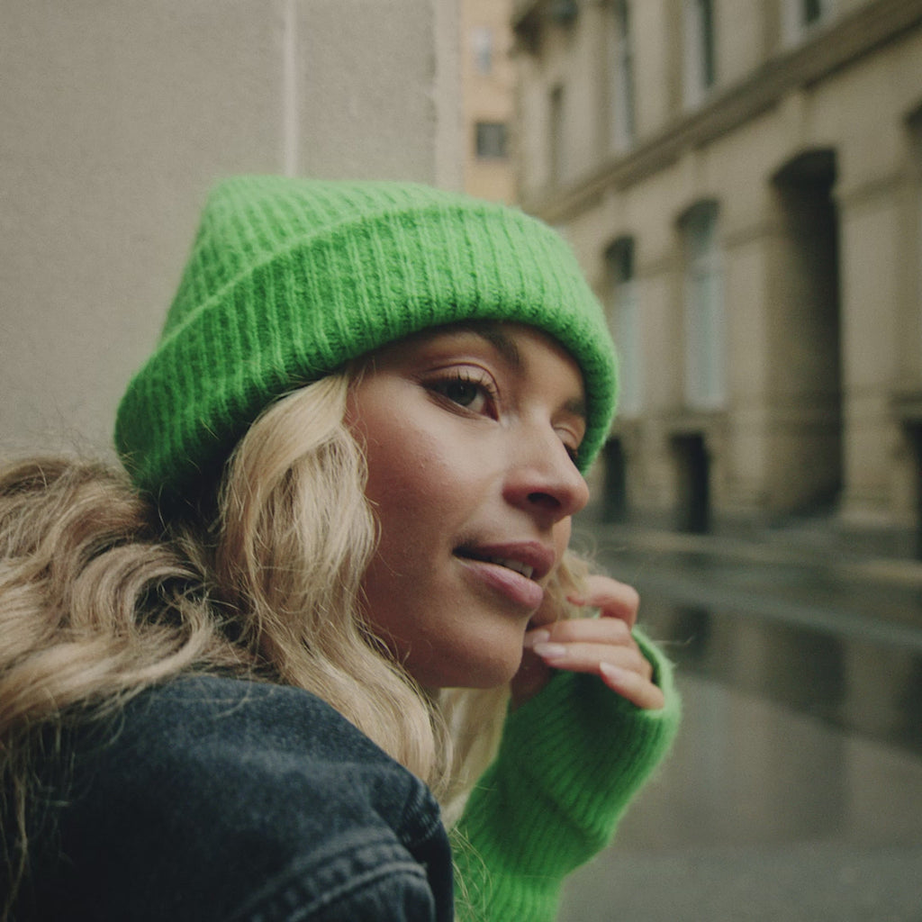 B396R Colour Pop Beanie