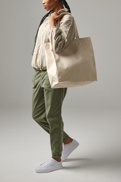 QD23 Canvas Classic Shopper