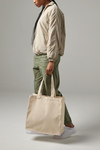 QD23 Canvas Classic Shopper