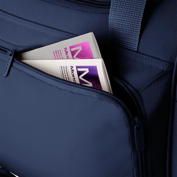 QD74 Universal Holdall