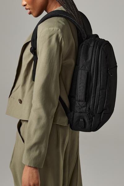 QD990 Q-Tech Charge Convertible Backpack